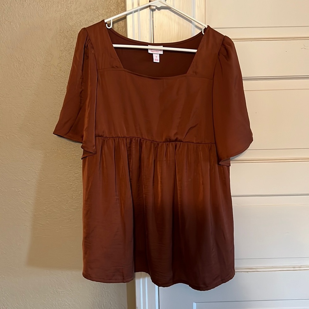 Rust maternity top
